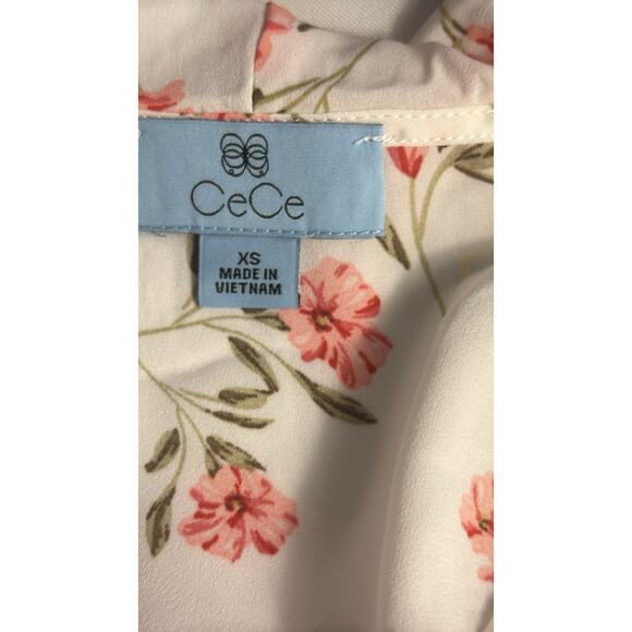 NWT Cece Color 103 Ivory Floral Top Size XS - Picture 3 of 5